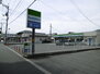 ラフィーネ不動　湯田 ファミリーマート山口楠木町店（コンビニ）まで598m