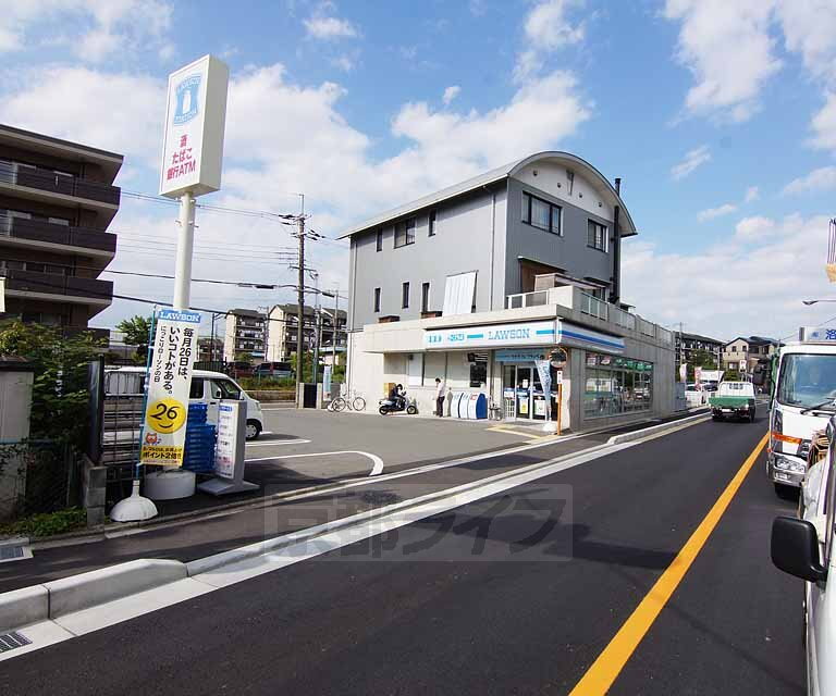 ヒカルサ京都伏見深草 ローソン京都医療センター前店（コンビニ）まで338m