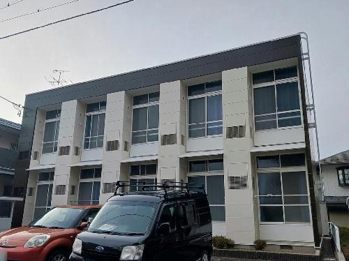 レオパレスラルク深沢