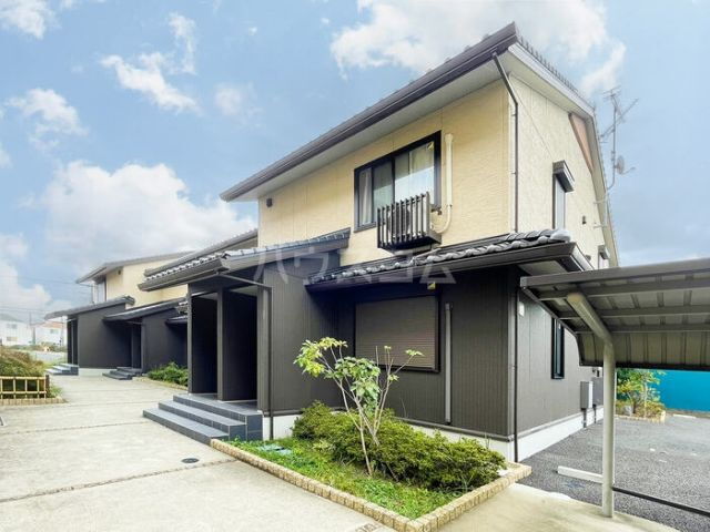 ＣＡＬＭ　ＨＯＵＳＥ