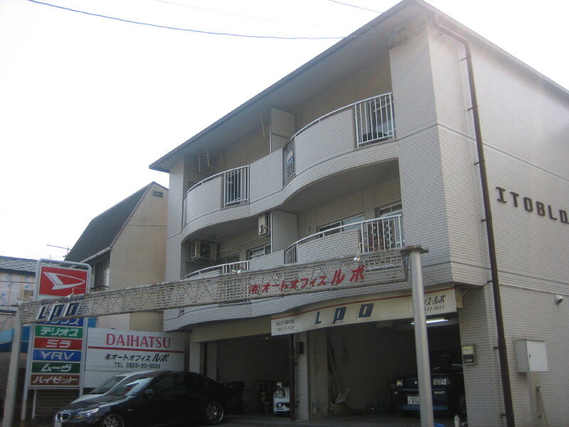 駐車場１台無料付き！