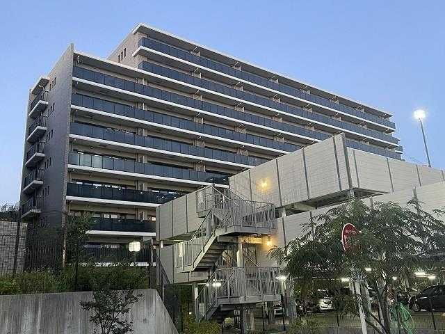 ジオ北千里藤白台
