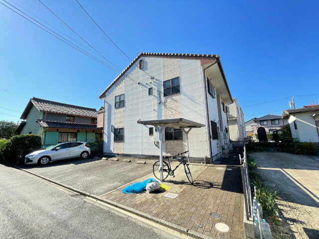 ビレッジサカエ 外観です