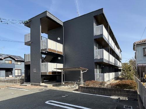 レオパレスチェリービレッジ