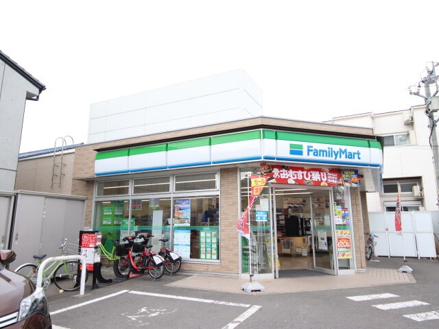 セレスティア藤江町 ファミリーマート　中村上ノ宮町店（コンビニ）まで389m
