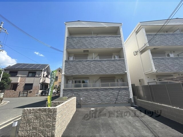 クリエオーレ藤阪中町１