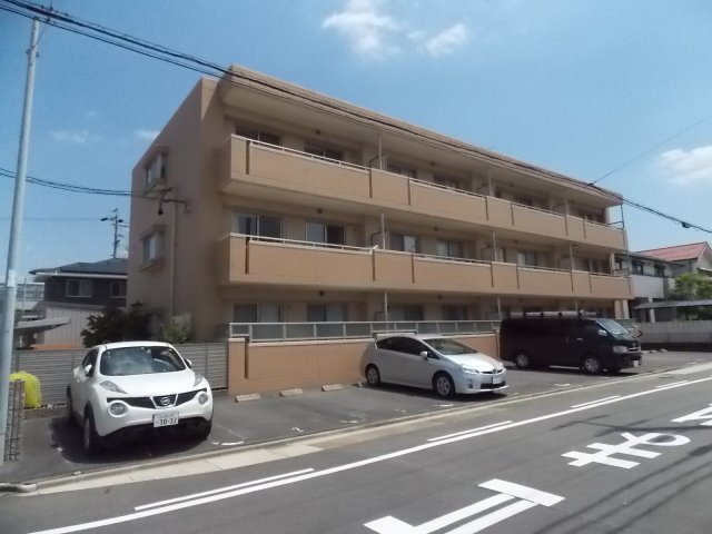 Ｉ　Ｈ　Ｋ　駒止 建物外観を気になさる方へ、見た目の良い物件です