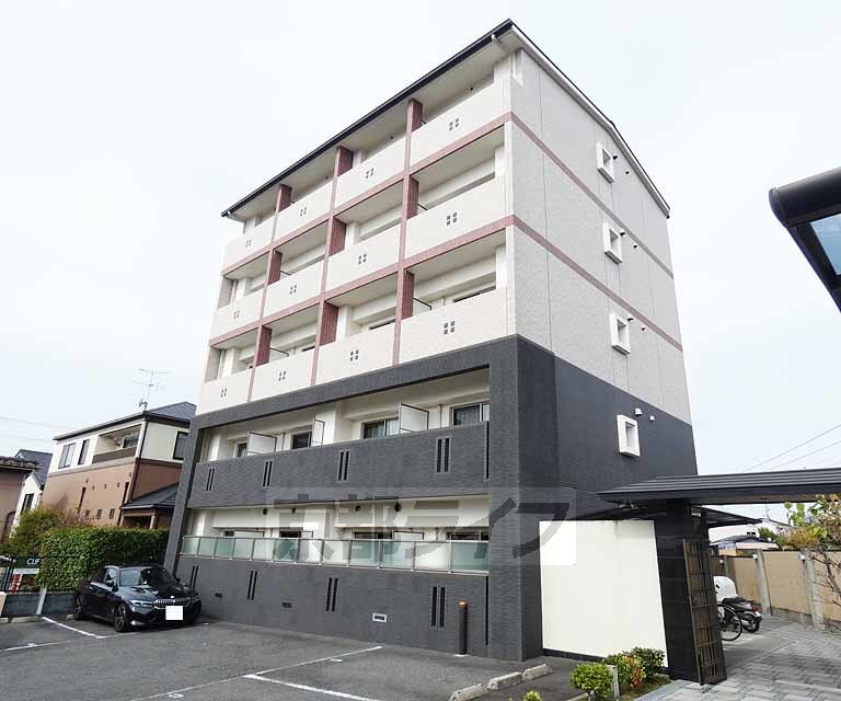 アスティオン深草 がっしりマンションです