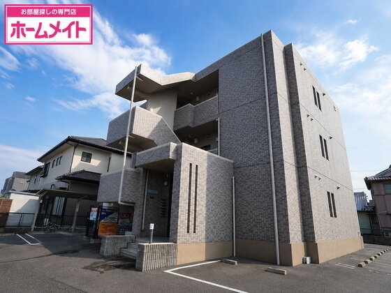 トランキーロ 建物外観