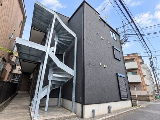 Ｔｒａｚｚｏ鶴見