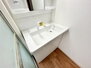 下小阪５丁目テラスハウス 独立洗面台（シャンプードレッサー付き）も新調済みです。