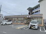 セブンイレブン高田三倉堂南店（コンビニ）まで400m