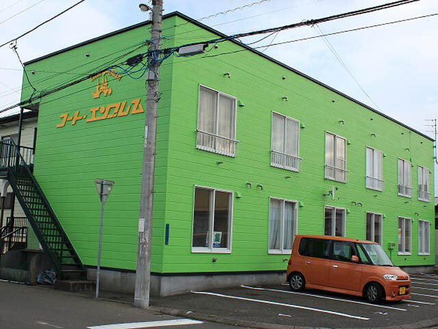 コートエンブレム 建物外観