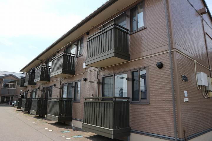 グランセ オルメ A 秋田駅 2K 賃貸(賃貸マンション・アパート)