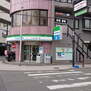 ＳＡＫＵＲＡ　Ｏｎｅ ファミリーマートアムト相川駅前店（コンビニ）まで191m