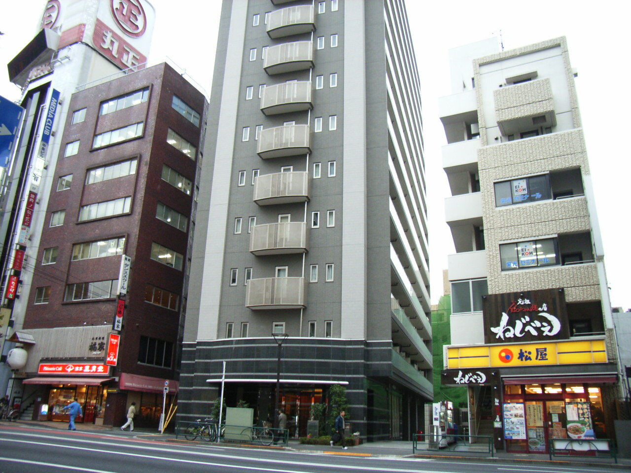 マイネシュロッス四谷