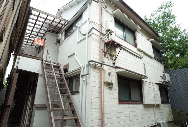 メゾン西山町 外観写真です。