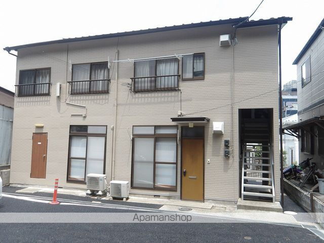 クレセントハウス