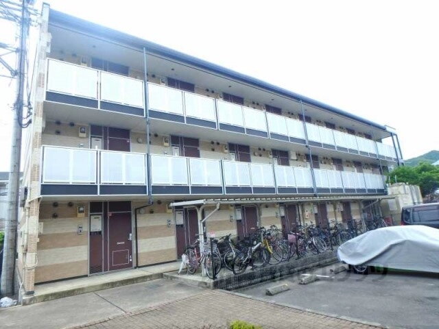 レオパレスアルモニ２番館