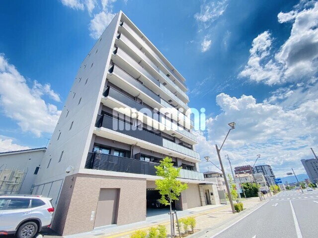 アヴァンセ東口