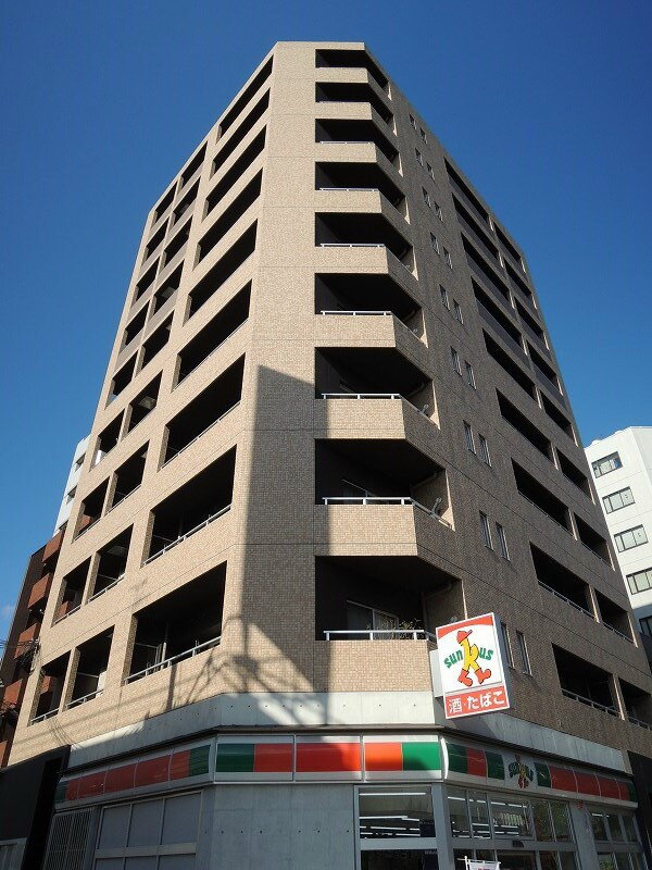 Ｗ．Ｏ．Ｂ　ＳＨＩＮＭＡＣＨＩ