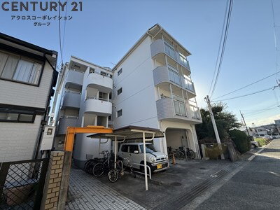 パレス武庫 敷地内に駐車場があります！