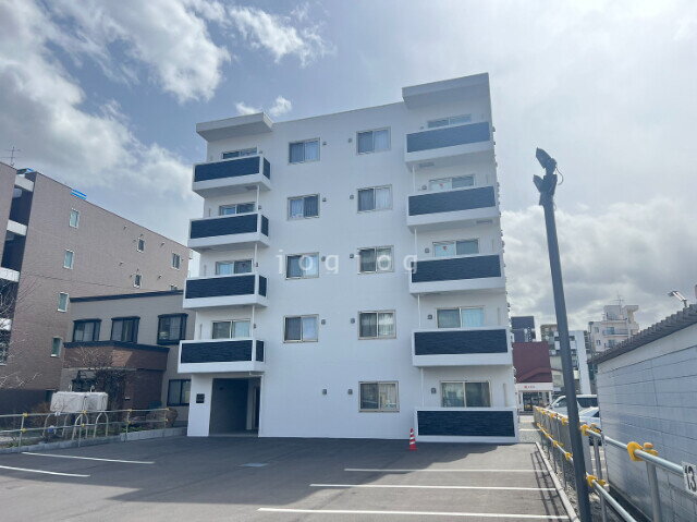 Ｐｒｅｍｉｅｒｅ　１ｓｔ