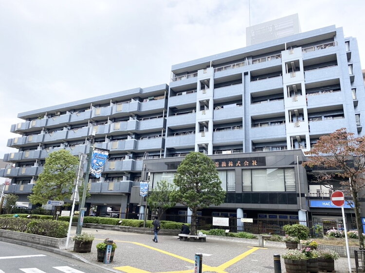 なとりプラザ中原 駅は目の前、徒歩１分♪
