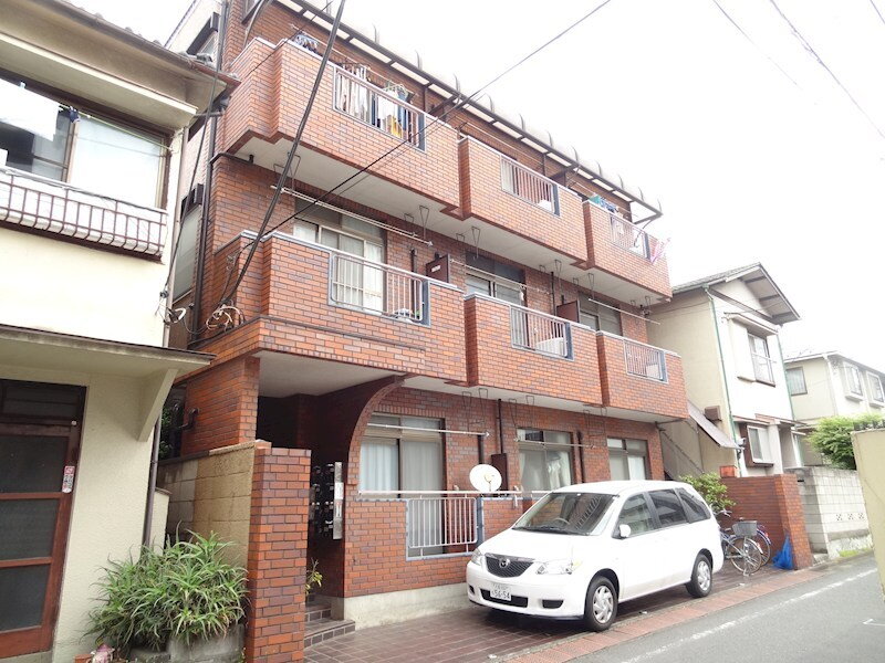 エクレールフジタ