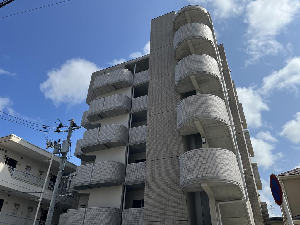 シャトレ鹿野 外観