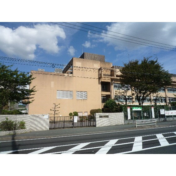 ＯＡＫ　ＶＩＬＬＡ　桜並木 福岡市立板付中学校（中学校）まで894m