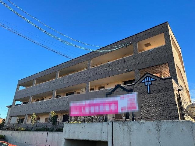 アバンサール 外観写真（昼）
