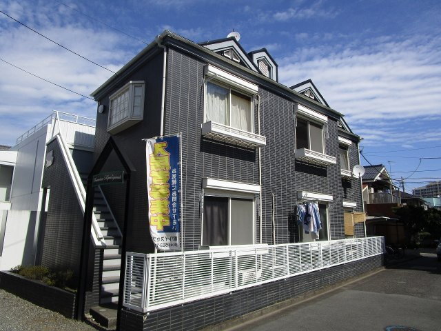 グランドール東大和 おしゃれな外観です