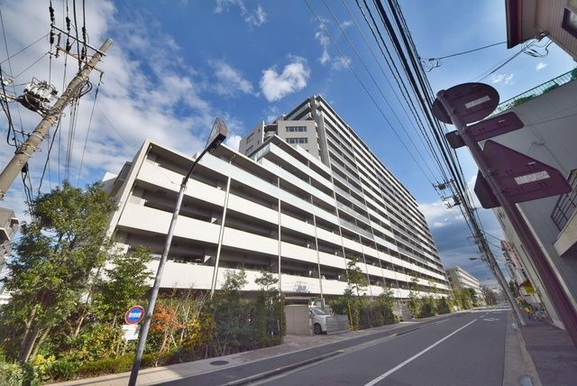 プラウドシティ船堀 駅徒歩4分にあるRC造のマンションです