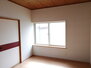 加藤英住宅　７７号 6帖洋室はクローゼット付き。