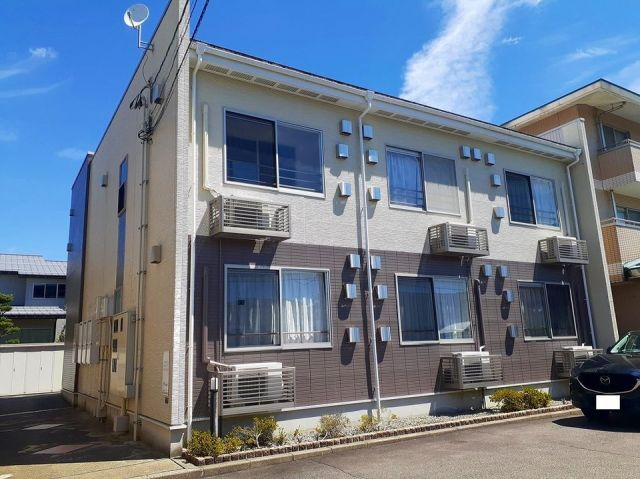 サン・ビレッジ・ハッタ 福井駅 ワンルーム 賃貸(賃貸マンション・アパート)