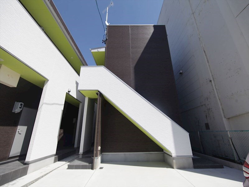 ボナール 外観　デザイナーズ　光インターネット無料