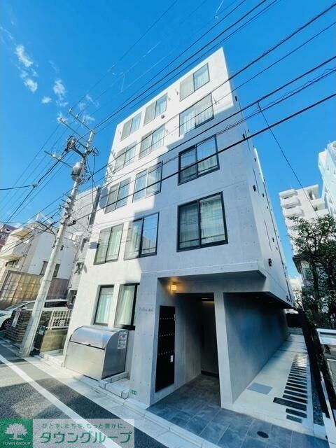 Ｌａ　Ｄｏｕｃｅｕｒ練馬（ラドゥセールネリマ）