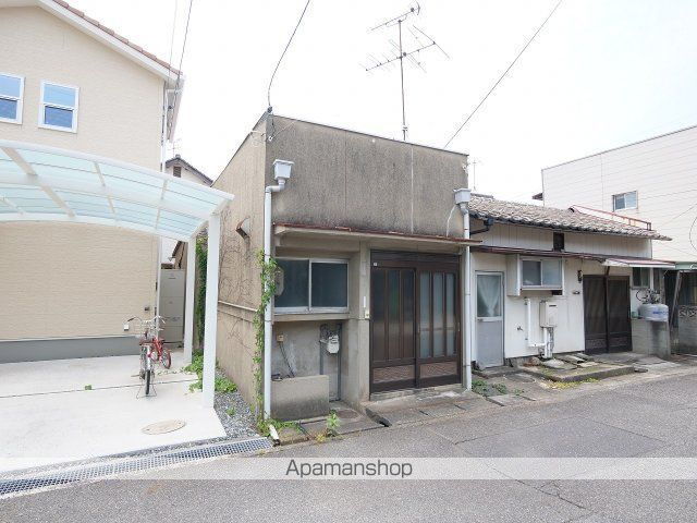 立川町貸家東