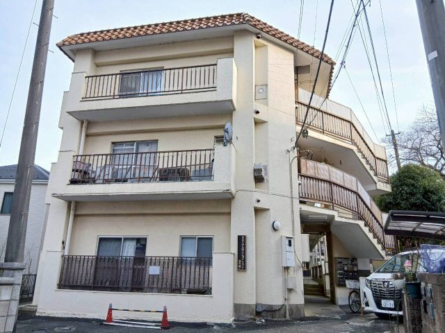 グロリアスマンションミフジ川越３号館 落ち着いた雰囲気の外観です
