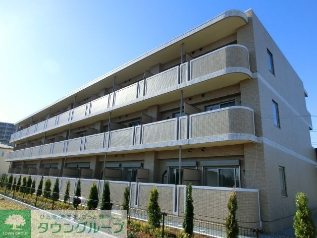 Ａｖｅｎｉｒ　Ｈｉｌｌｓ
