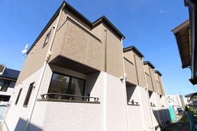 シンフォニー 小鶴新田駅 1LDK 賃貸(賃貸マンション・アパート)