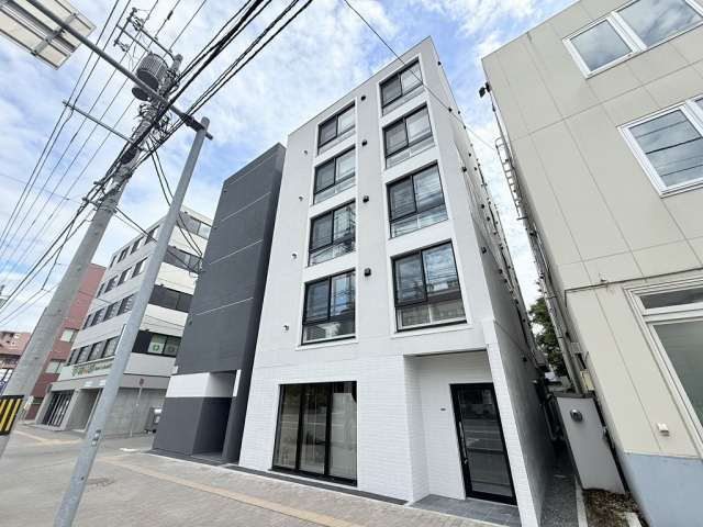 リーサ苗穂駅前