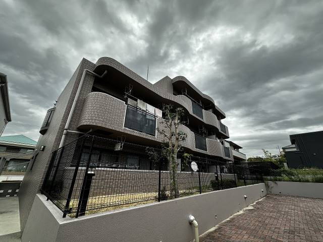 ファミーユすなご