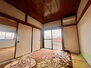 鈴木アパート ベッドを置いても広々使えそうな寝室スペースですね。