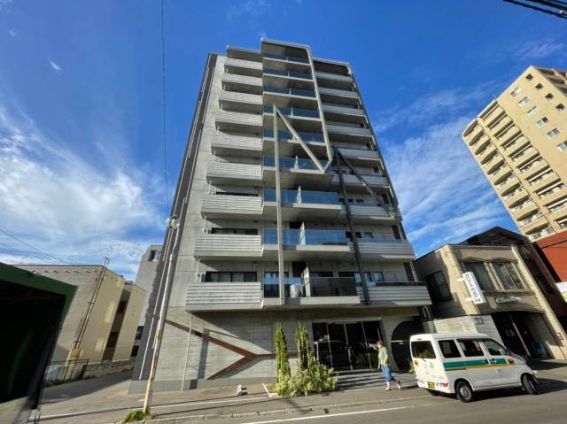 ＭＯＤＥＮＡ　ＳＩＡＮ（モデナシアン）