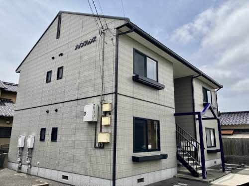 メゾンフレンズ 建物外観