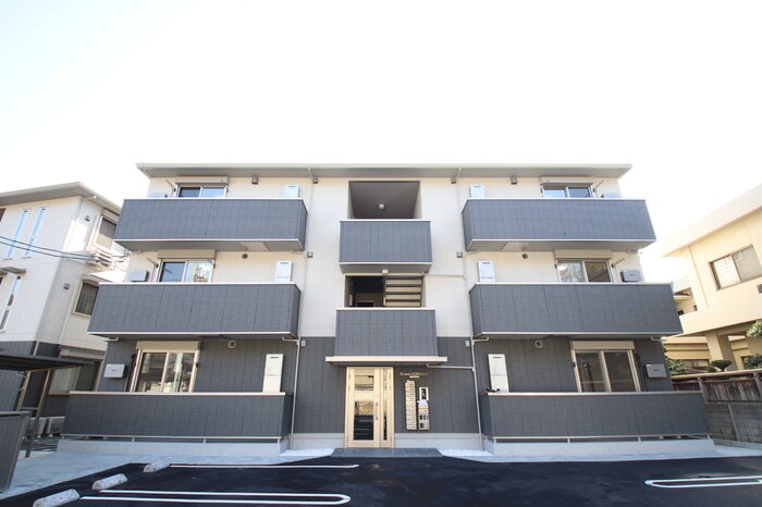Ｄ－ｒｏｏｍ内山ＩＩ