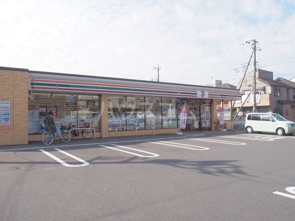 ハウスウイング２号棟 セブンイレブン 松戸胡録台店（コンビニ）まで554m