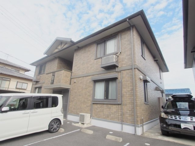 リビングタウン山本Ｂ棟